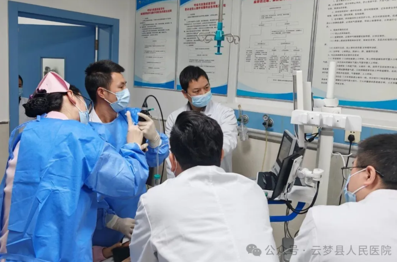 技术新突破 县域第一例——我院儿科成功实施县域首例儿童电子支气管镜检查及支气管肺泡灌洗术 技术新突破 县域第一例——我院儿科成功实施县域首例儿童电子支气管镜检查及支气管肺泡灌洗术